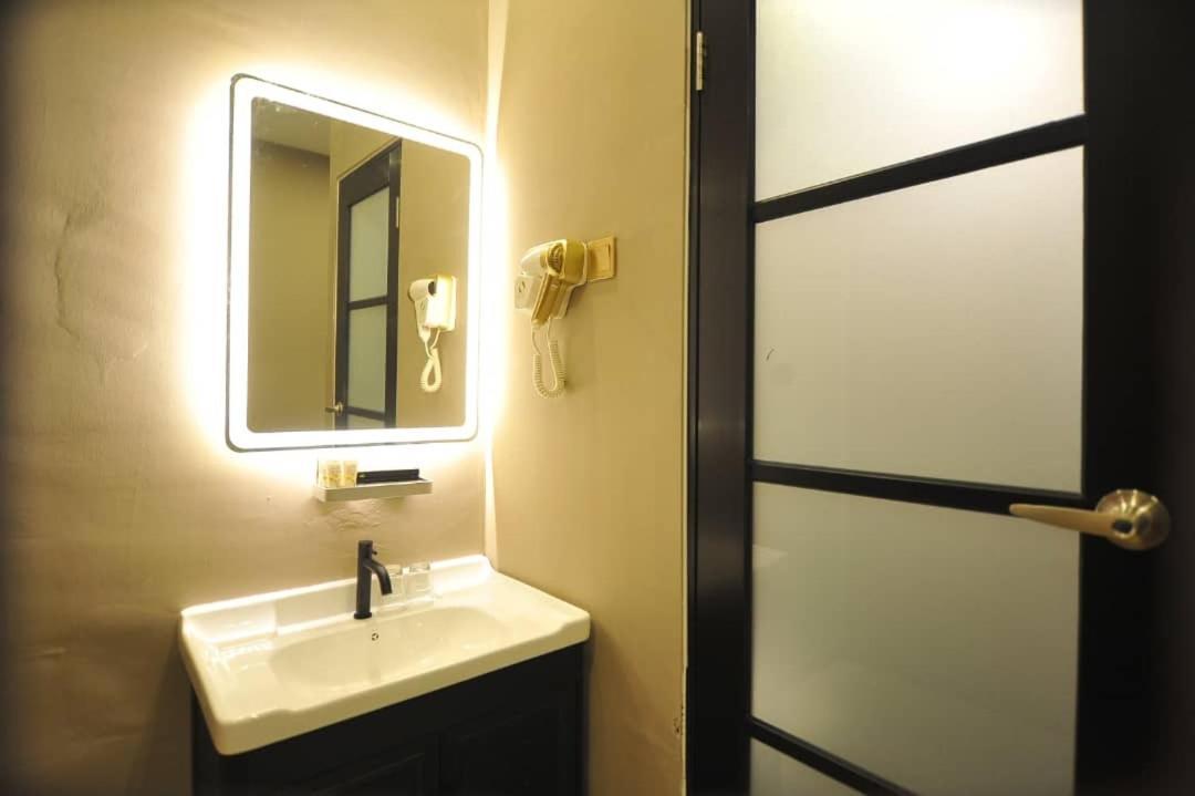 Skye Hotel Sunway Petaling Jaya Ngoại thất bức ảnh